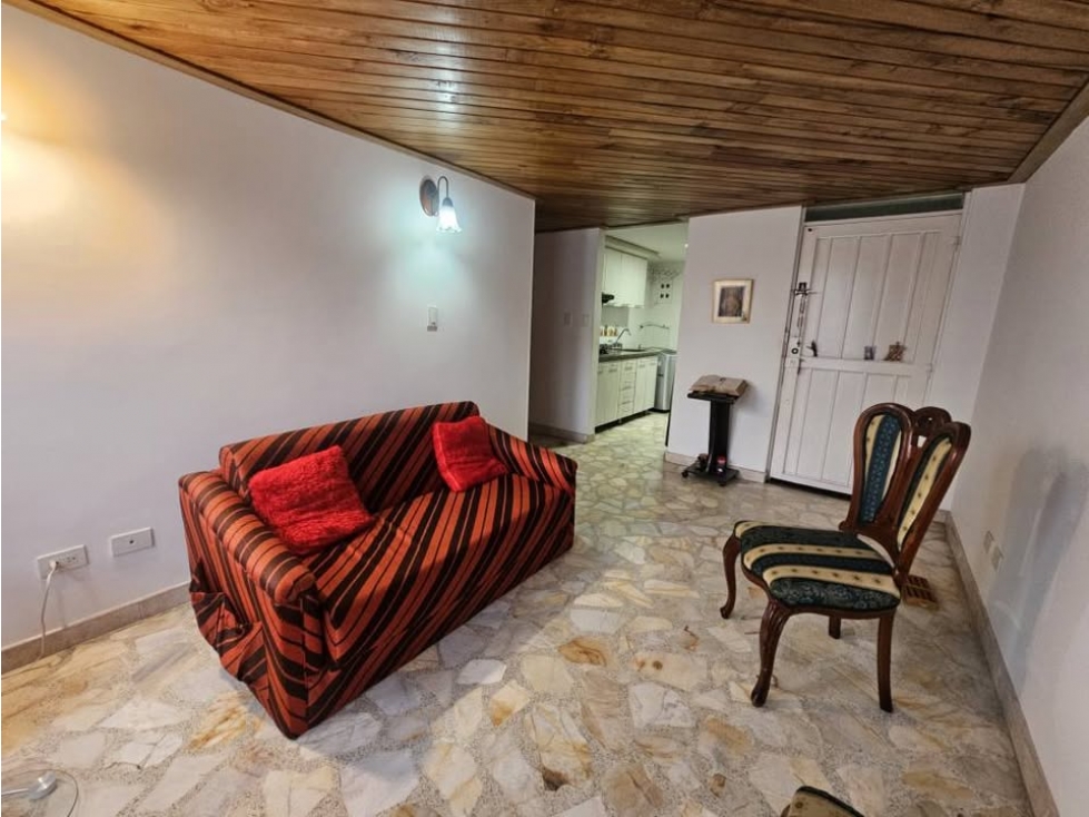 Venta de apartamento en la Av. Kevin Angel