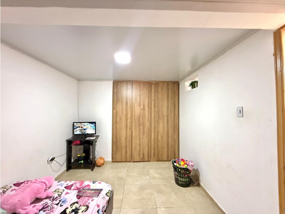 Venta de casa con renta en Santa Rosa - 4