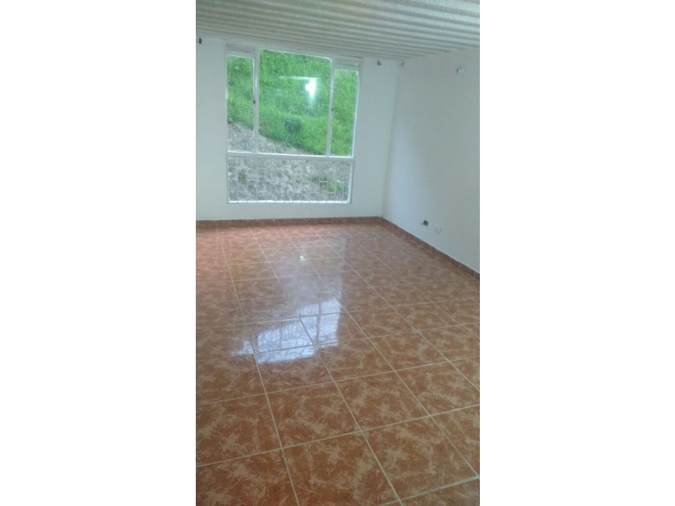 Venta de apartamento en Los Nogales — foto 2