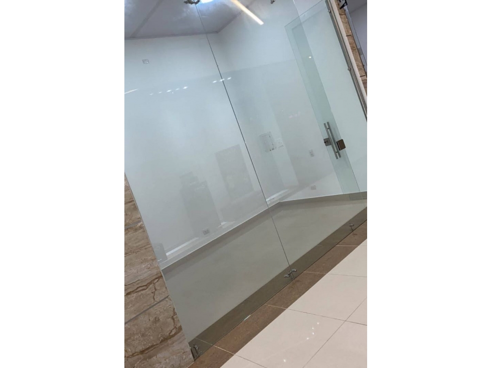 Venta de local comercial en Cali - sector Tequendama — foto 3