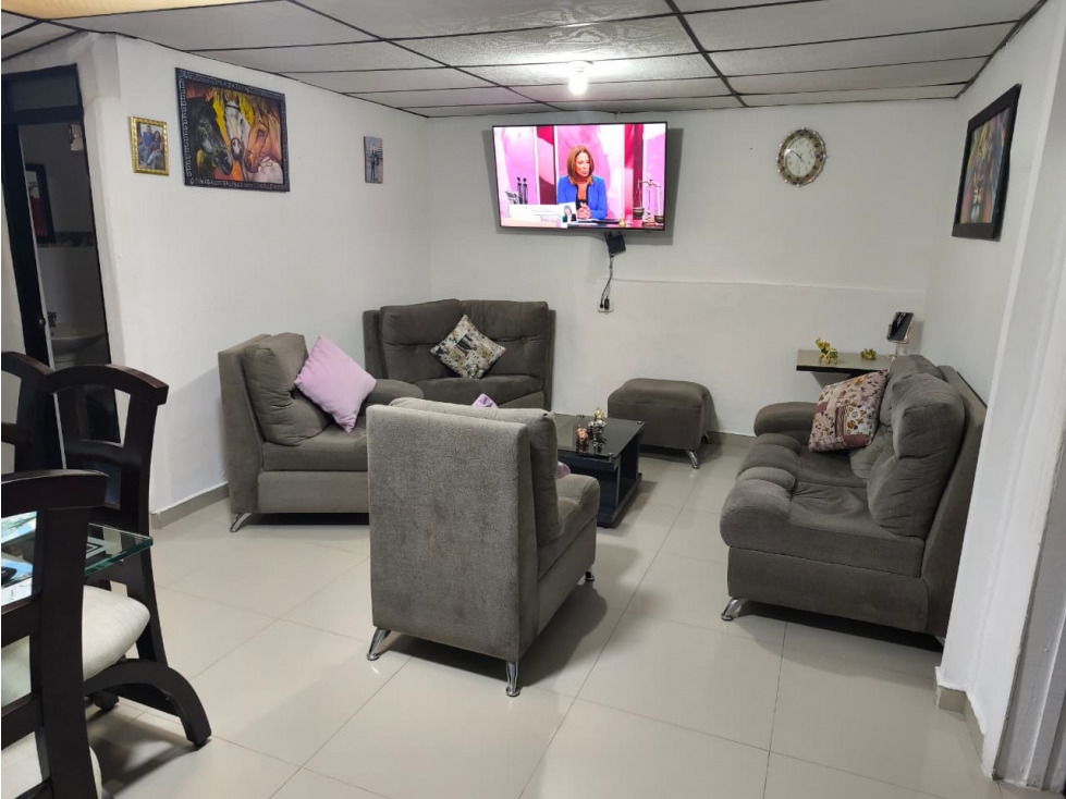 Venta de casa con renta en Campo amor