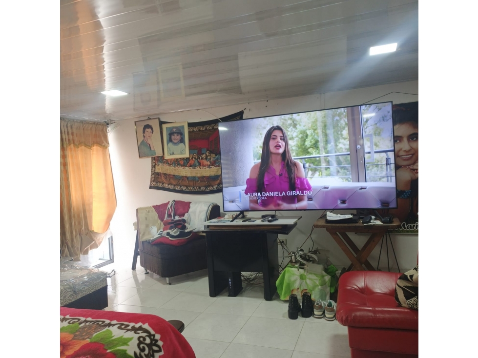 Venta de casa con renta en Bosques del norte — foto 2