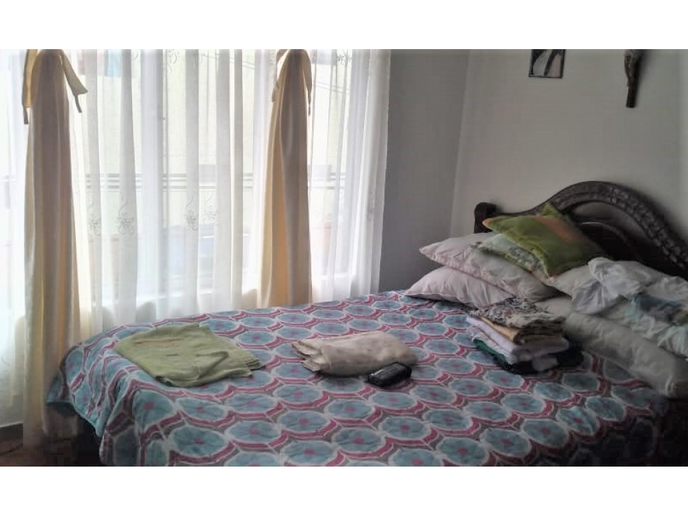Venta de casa con renta en La Toscana — foto 2