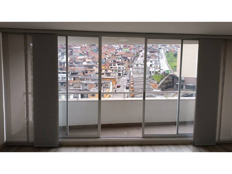 Venta de apartamento en la Av. Kevin Angel