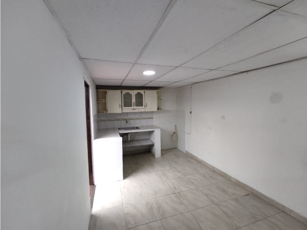Venta de casa con renta en Aranjuez