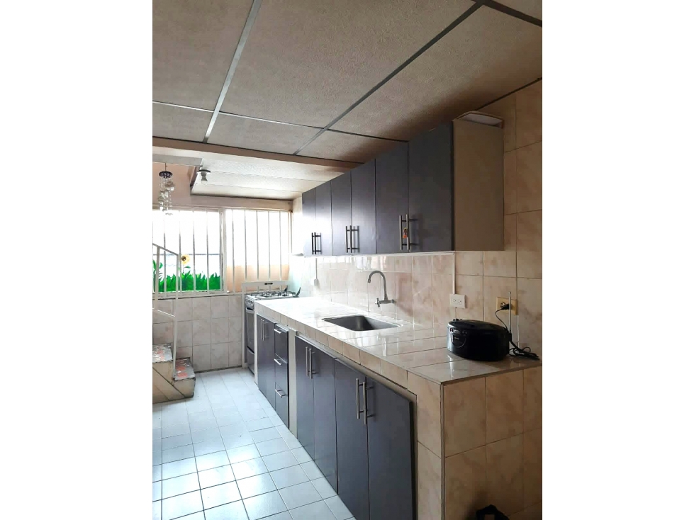 Venta de casa con renta en el Prado
