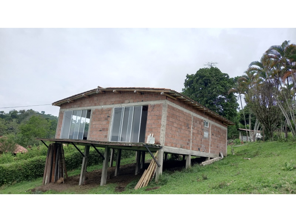 Venta de casa campestre en La Cabaña