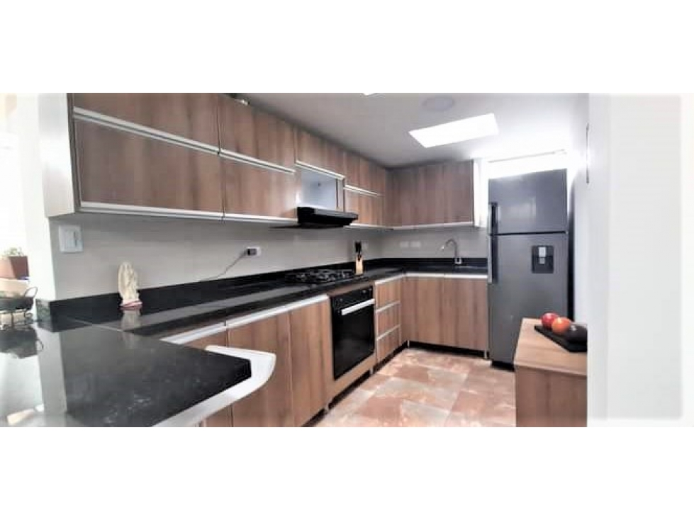 Venta de casa con renta en Aranjuez