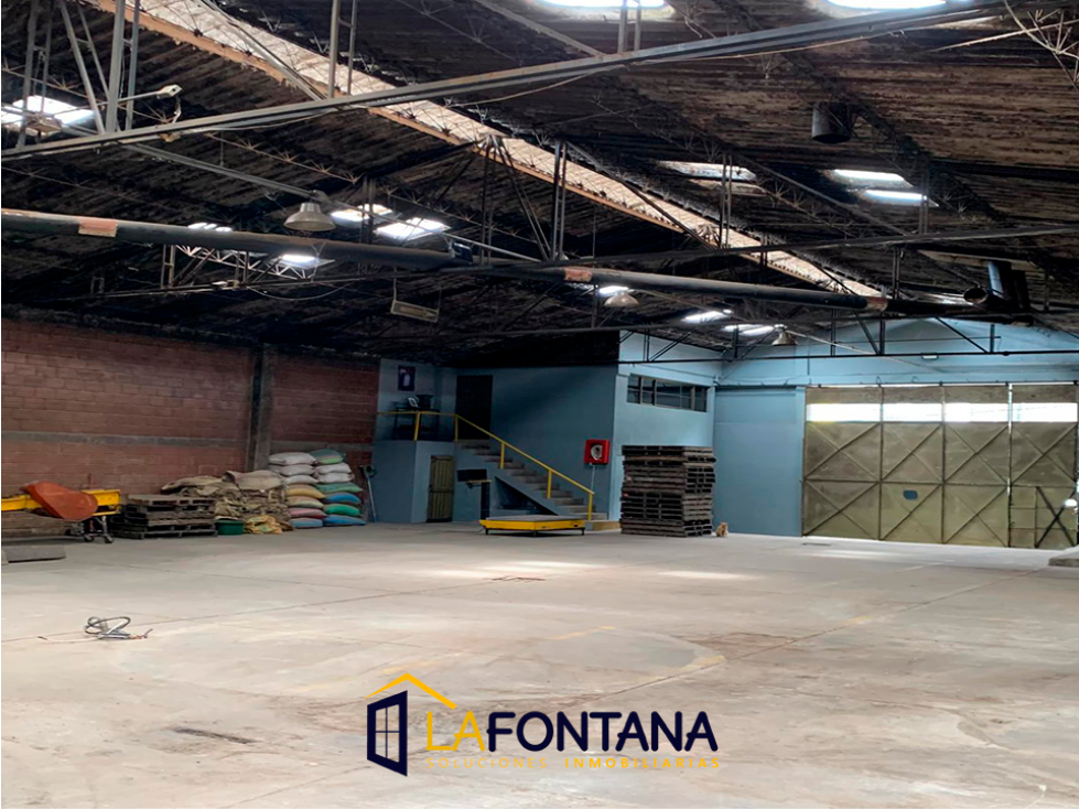 Venta de Bodega en el sector de Liborio - 2