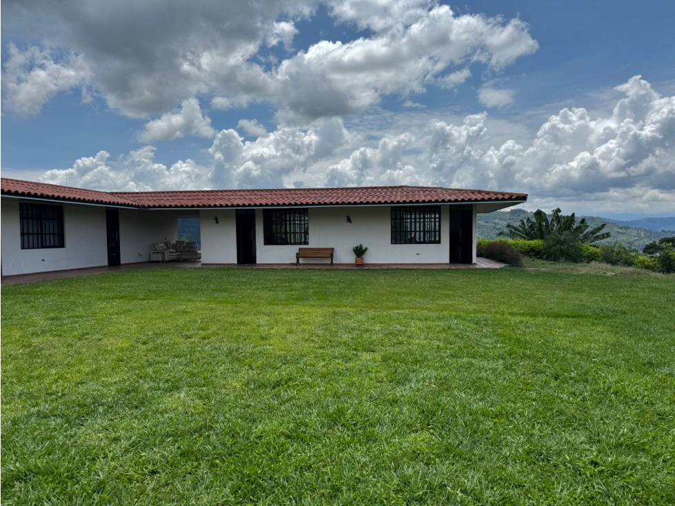 Venta de casa campestre en El Trebol