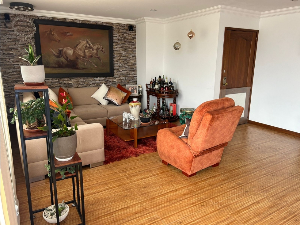 Venta de apartamento dúplex en La Arboleda