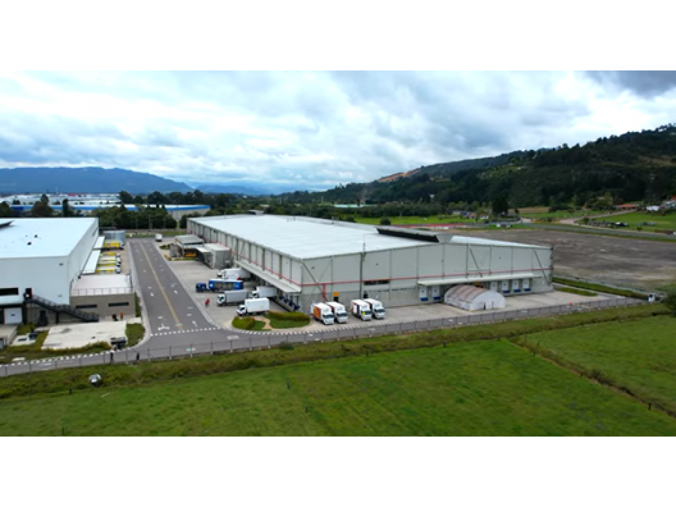 BODEGA CEDI PARQUE INDUSTRIAL BUENOS AIRES TOCANCIPA DE 5.600 m2. - 2