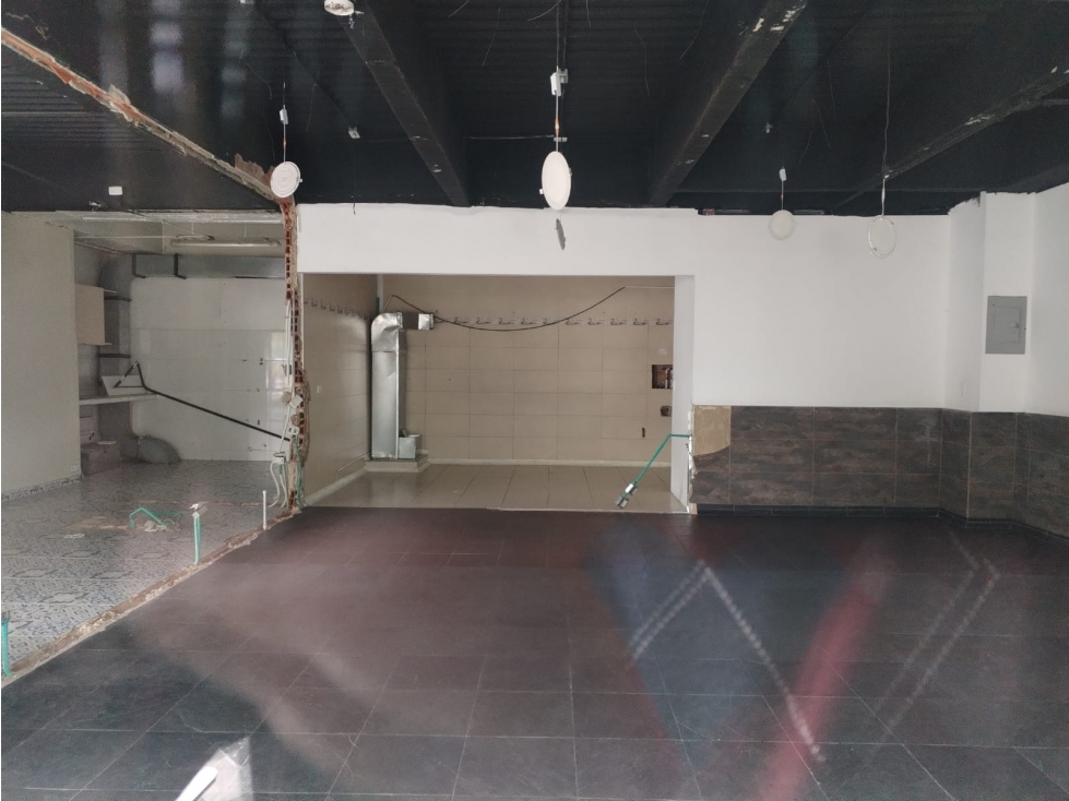 LOCAL COMERCIAL CALLE 100 DE 260 M2 EDIF. CAPITAL TOWER - 6