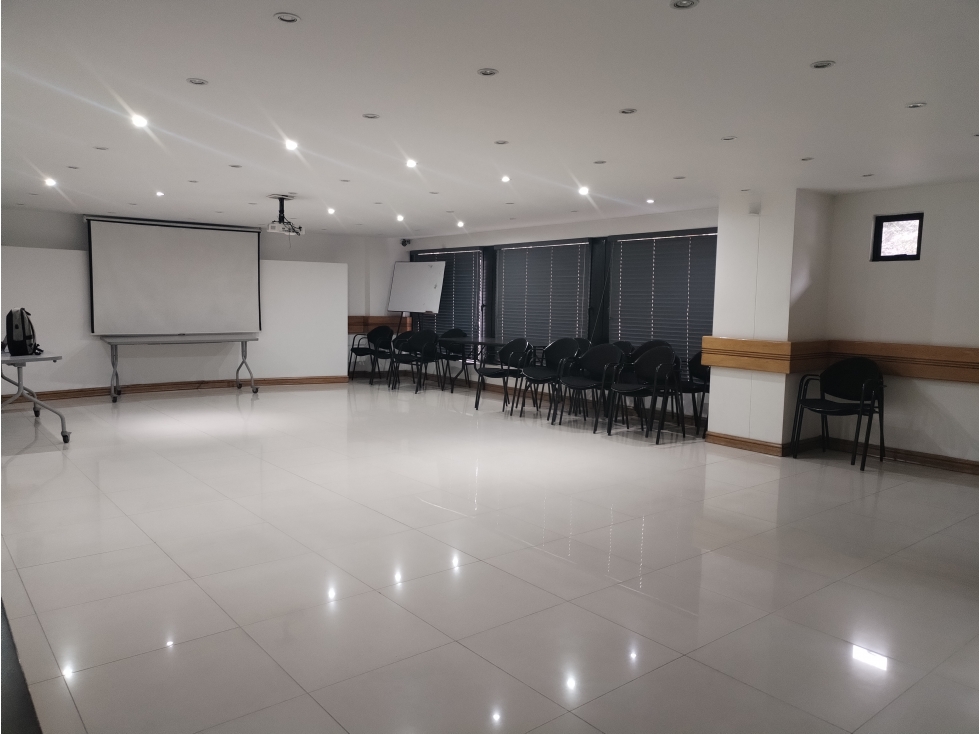 OFICINA VENTA/ARRIENDA EL LAGO EDIF. OIKOS II DE 309 M2 — foto 6
