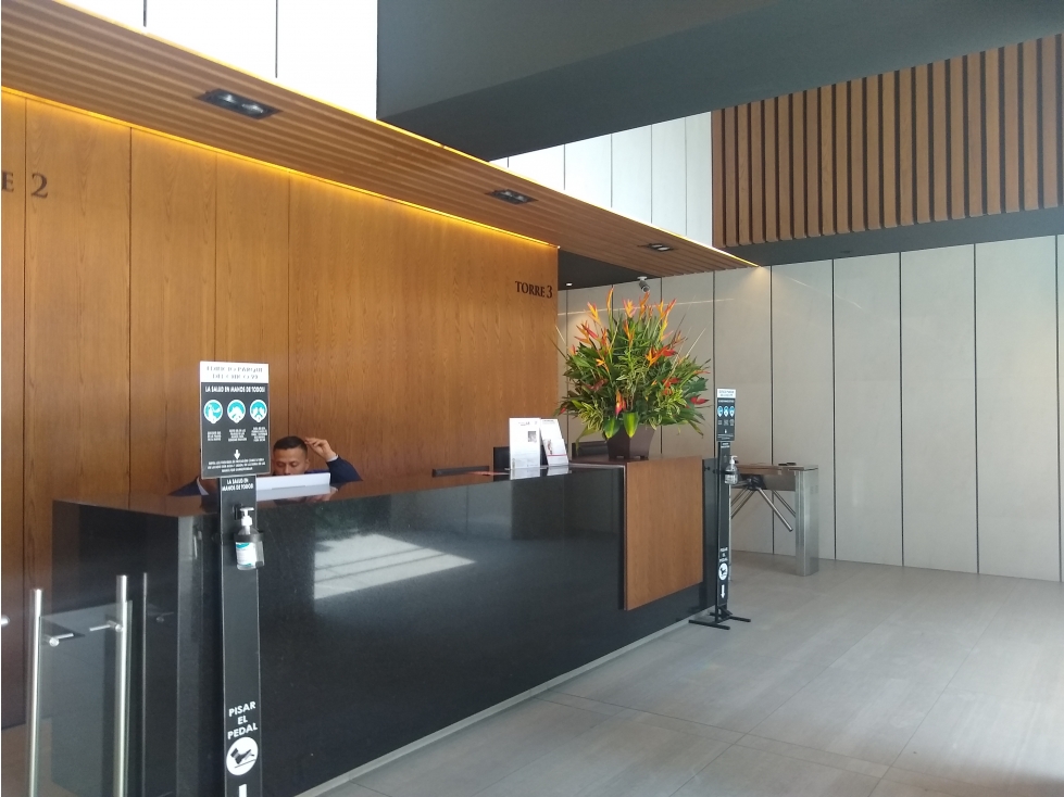 CONSULTORIO ARRIENDO PARQUE DEL CHICO CALLE 98 PISO 7 DE 357 M2. — foto 2
