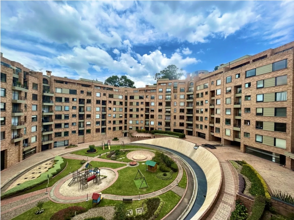 APARTAMENTO VENTA BOSQUE MEDINA -IRAKA P.H. 212 M2 3H, 4B, 3P