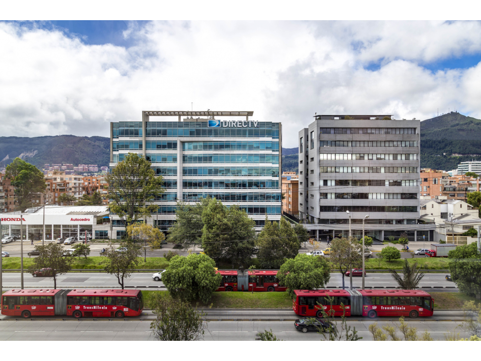 OFICINA ARRIENDO EDIFICIO AMADEUS AUTOPISTA NORTE DE 1.271 M2 — foto 3