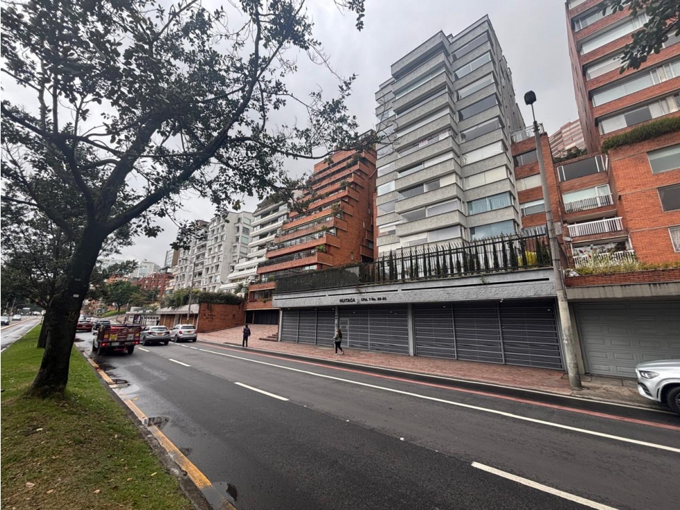 APARTAMENTO EN VENTA DE 176M2 + 60M2 TERRAZA, 3H, 3B, 2P, 1D-REFUGIO