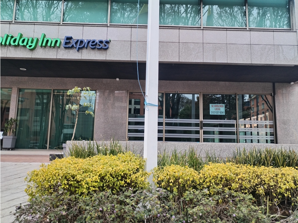 LOCAL COMERCIAL EN ARRIENDO EDIF. OXXO 93 DE 267 M2 + terraza - 6