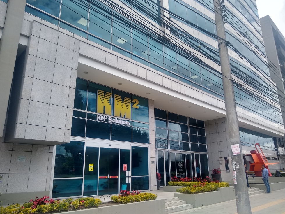 OFICINA ARRIENDO EDIFICIO AMADEUS AUTOPISTA NORTE DE 1.271 M2 — foto 4