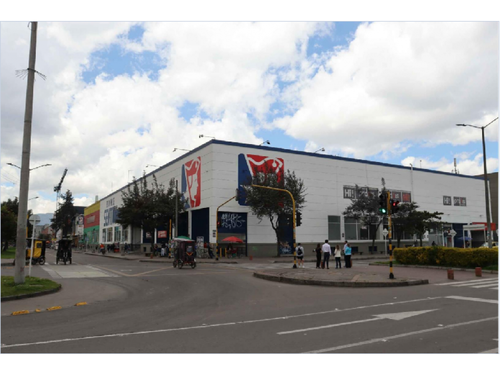 LOCAL COMERCIAL GRANDES SUPERFICIES PLAZA DE LAS AMERICAS DE 1.147 M2 — foto 3
