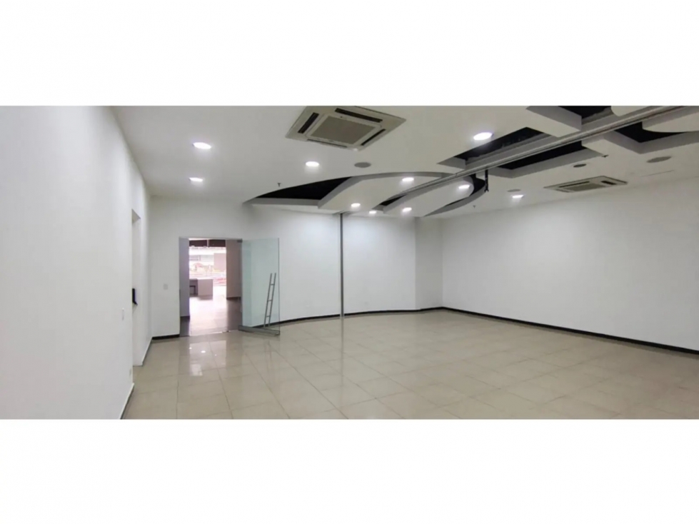 LOCAL COMERCIAL / OFICINA ATENCION PUBLICO CALLE 100 DE 262 M2 — foto 5