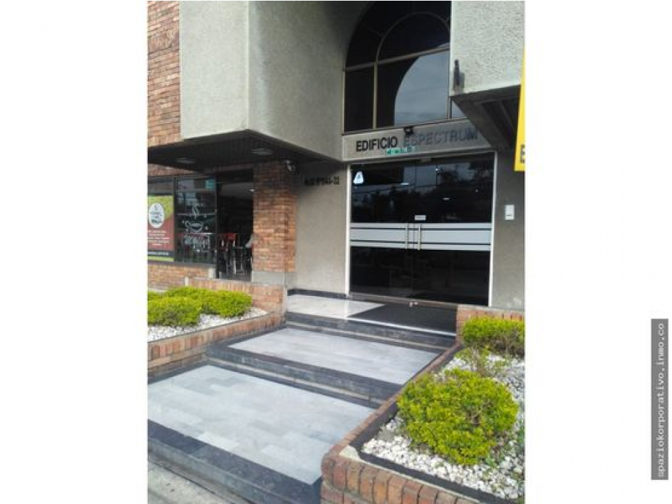 OFICINA ARRIENDO ESPECTRUM DE 109 M2 — foto 2