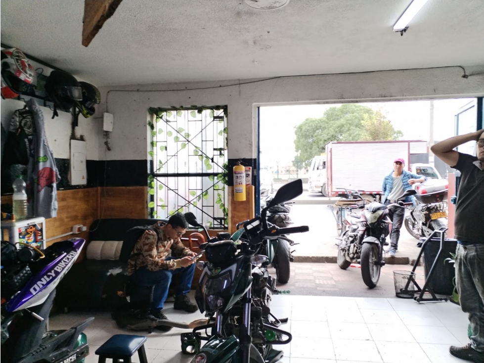 CASA CIAL VENTA BARRIO KENNEDY SOBRE AVDA CRA 80 DE 280 M2 — foto 4