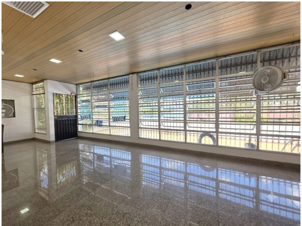 VENDO CASA 830m2 EN HATO PINTADO CON PISCINA