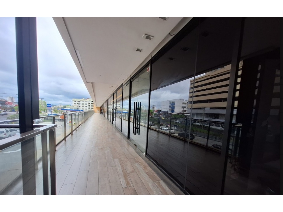 LOCAL COMERCIAL EN ALQUILER // LIBERTY PLAZA 12 DE OCTUBRE RR — foto 5