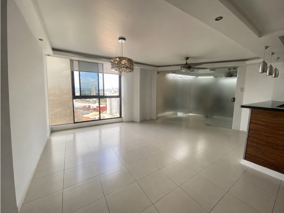 VENTA DE APARTAMENTO EN PH SKY VIEW - HATO PINTADO- EF