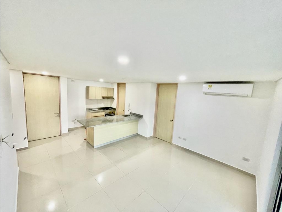 APARTAMENTO EN EL EDIFICIO LAGUNA DEL CABRERO - MARBELLA — foto 3