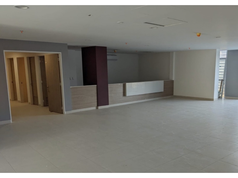 VENDO LOCAL COMERCIAL EN LA CLINICA CENTRAL DEL EJE — foto 5