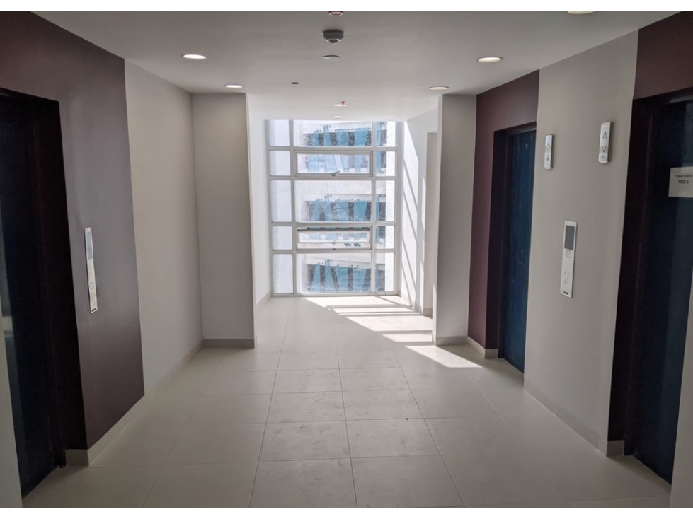 VENDO LOCAL COMERCIAL EN LA CLINICA CENTRAL DEL EJE — foto 6