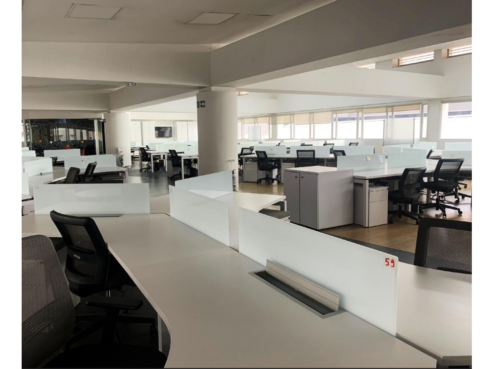 OFICINA AMOBLADA EN RENTA DE 842 M2 POR LA AV. 68 CON 80 — foto 6