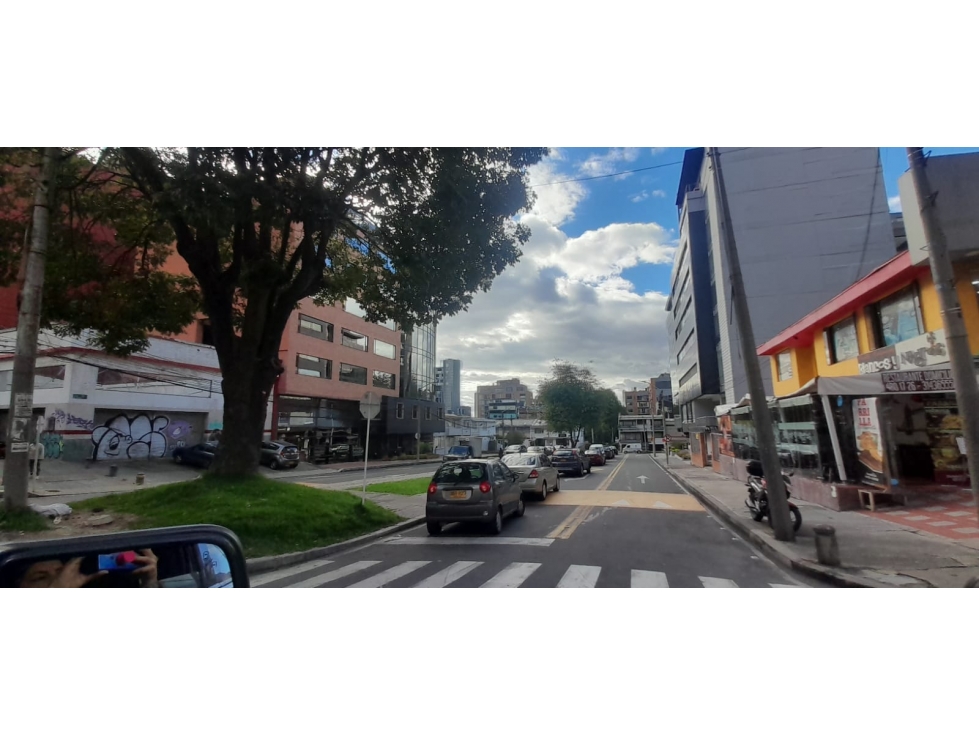 DOS CASAS CONTINUAS EN VENTA SANTA BARBARA PARA CONSTRUIR