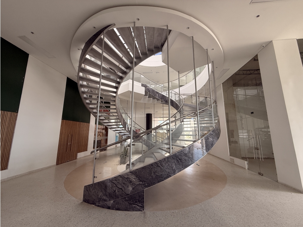 Local comercial - edificio Oporto: Centro de Negocios - 6
