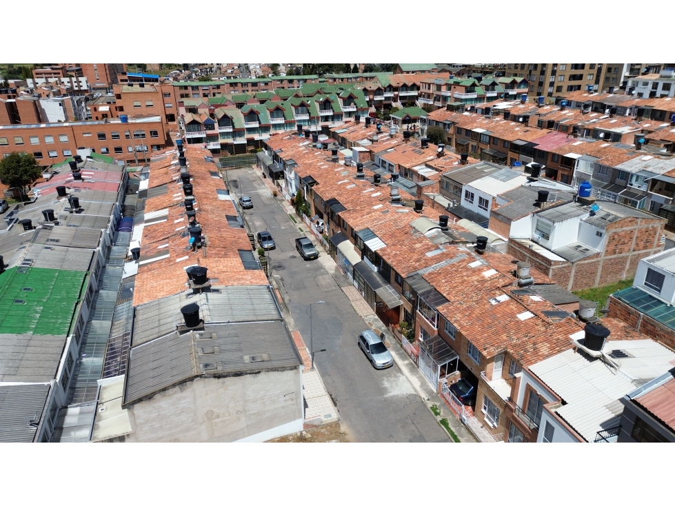 Casa - Alcala Real: amplitud, tranquilidad y comodidad — foto 3