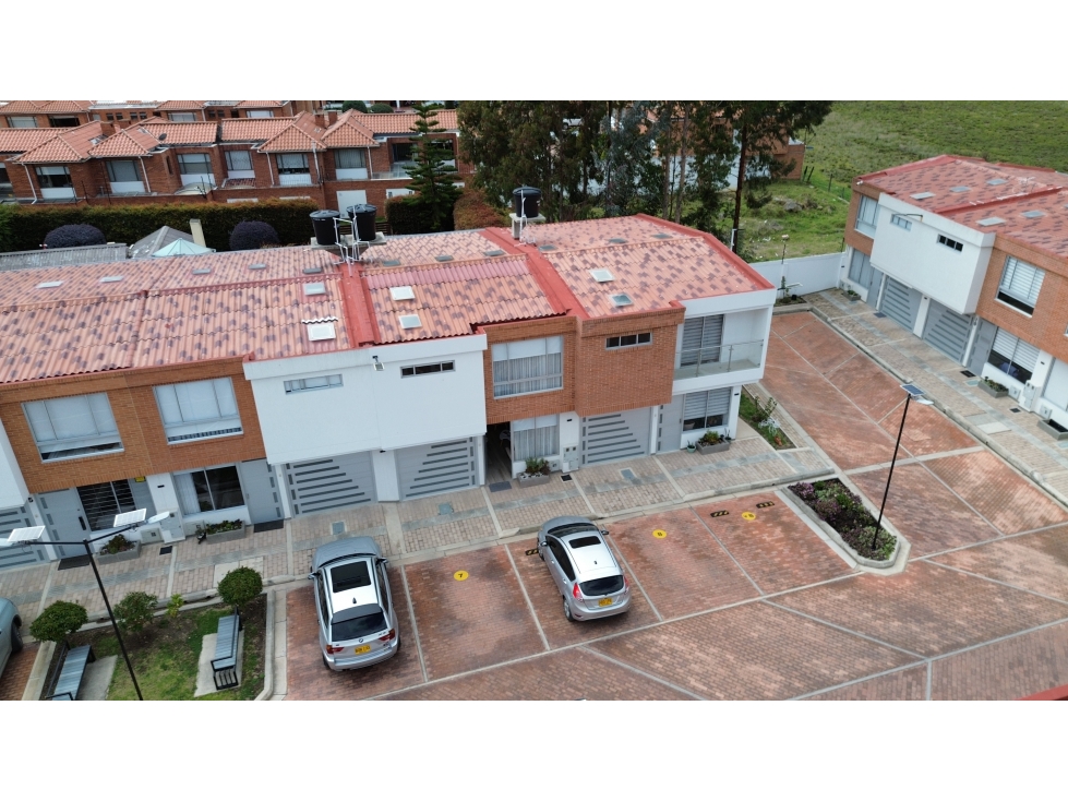 Casa - Altagracia: Una casa Para vivir en Familia - 2