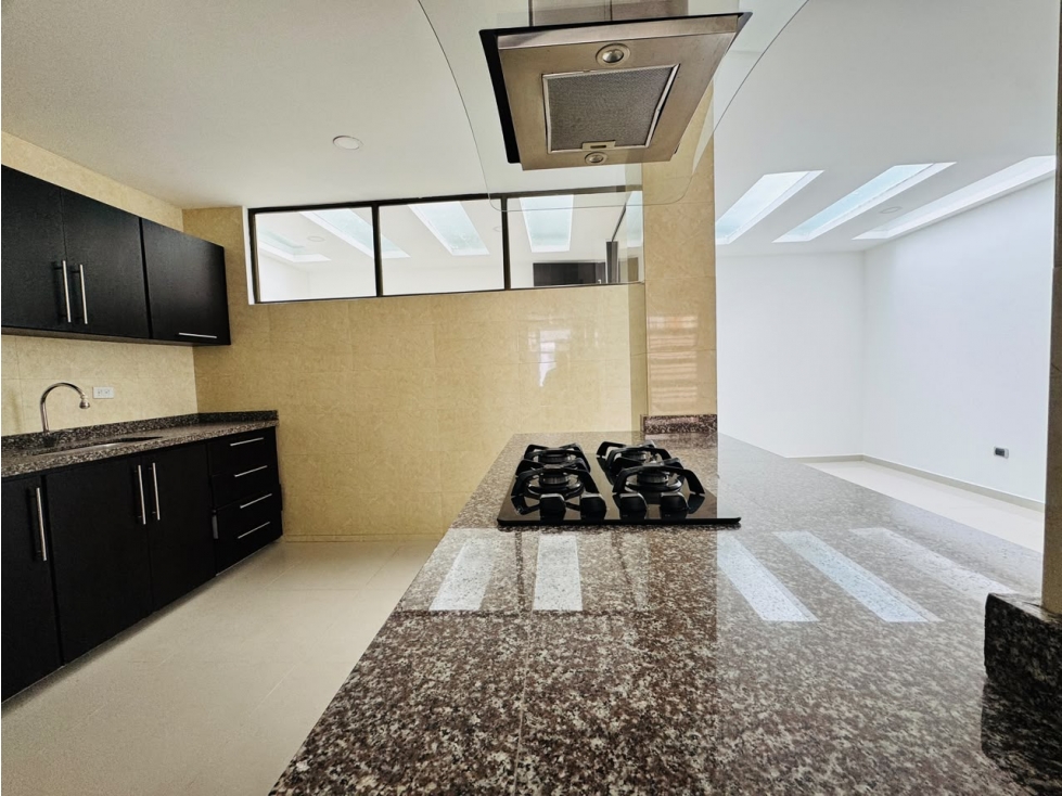Hermosa Casa en Canapro: ¡Tu Hogar Ideal en Excelente Ubicación! - 5