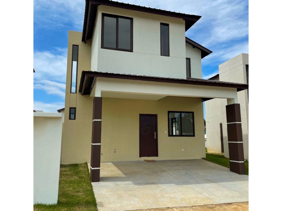 A la Venta hermosa Casa en Costa Verde La Chorrera