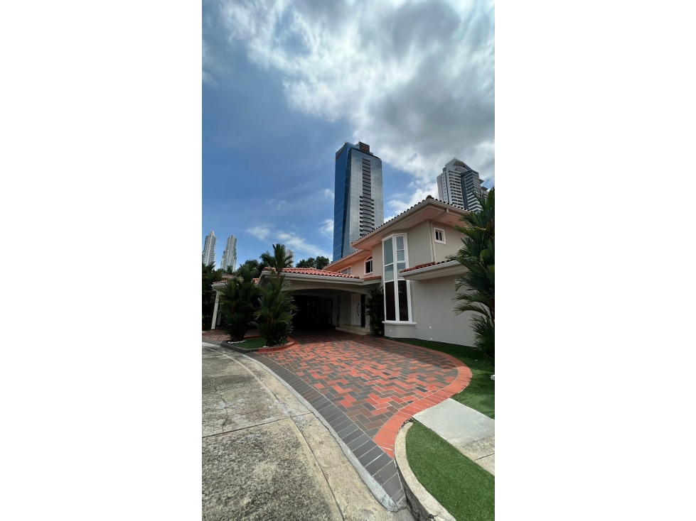SE VENDE CASA EN COSTA DEL ESTE - 3