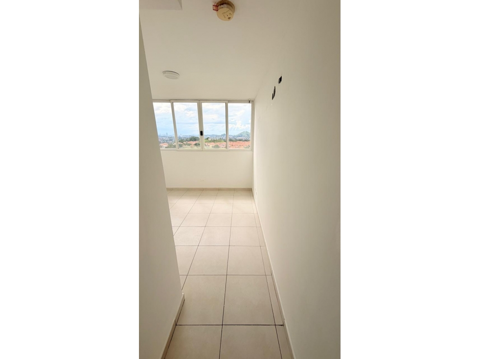 Se vende apartamento en El Crisol cerca de la estación del Metro — foto 5