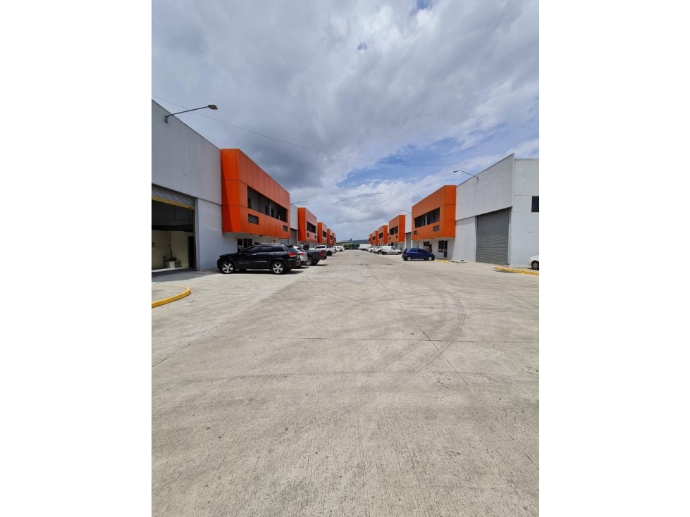 TOCUMEN /OFIDEPOSITOS/SE ALQUILA