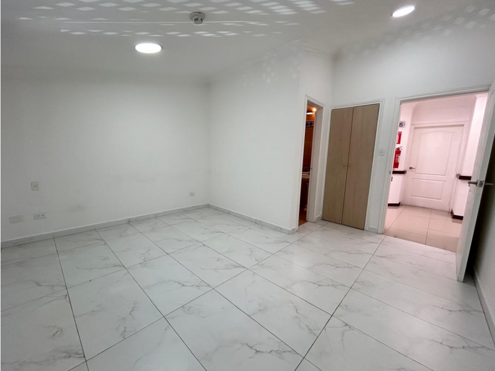 Renta Consultorios Médicos u oficinas Sangolquí Santa Clara — foto 2