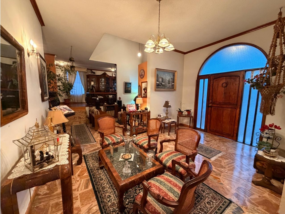 Venta Casa 4 dormitorios 341 m2 Pinar bajo / Norte de Quito — foto 4