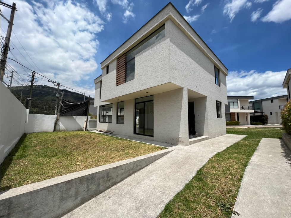 NUEVA Casa Valle de Los Chillos NO adosadas La Armenia — foto 2