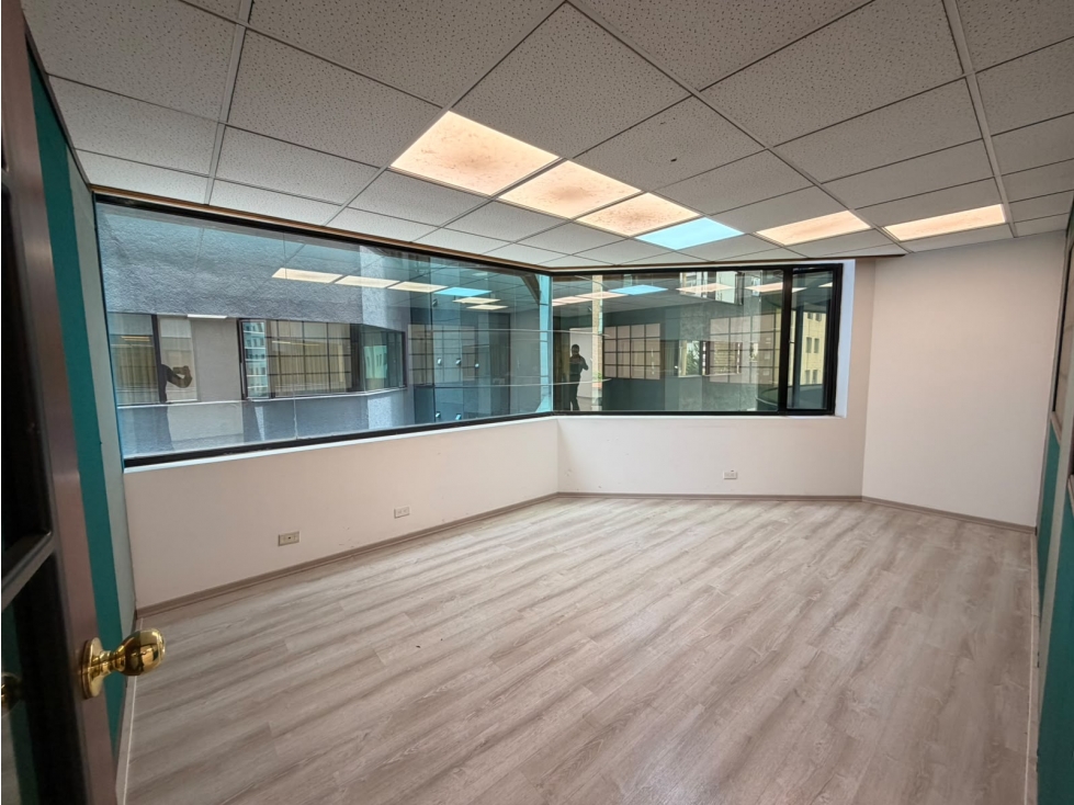 Renta Oficina 130 m2 Republica del Salvador — foto 2