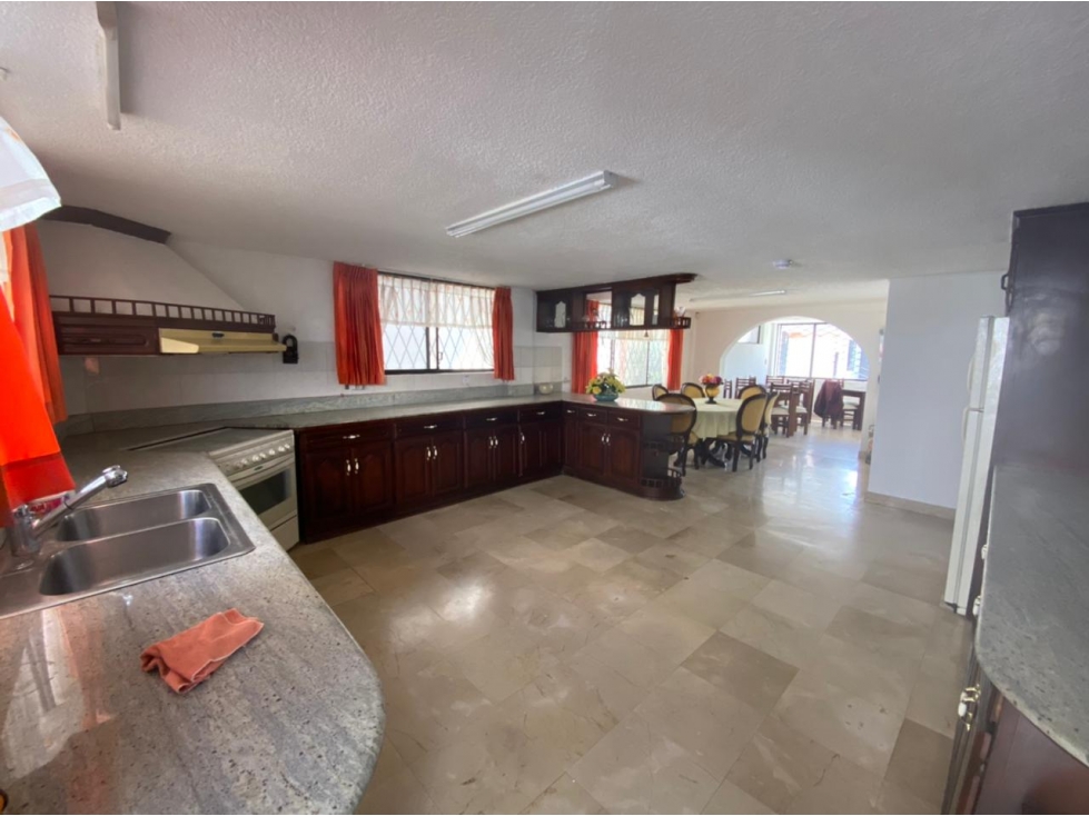 Venta Casa ideal para uso Comercial Cumbaya — foto 6