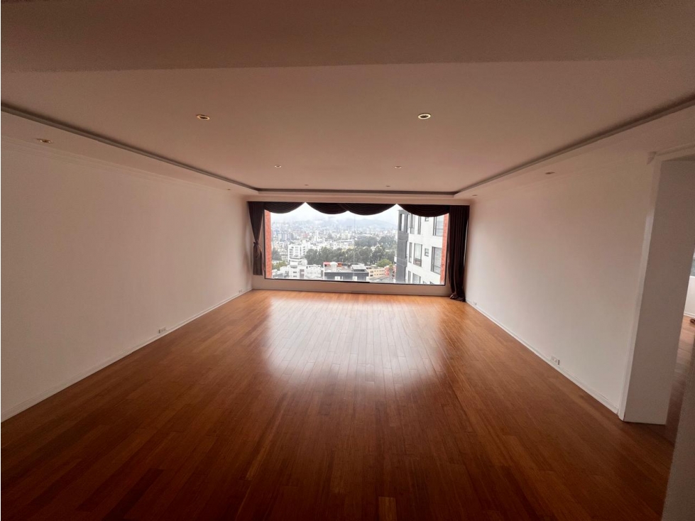 Venta Depar 3 dorm Quito Tenis — foto 3